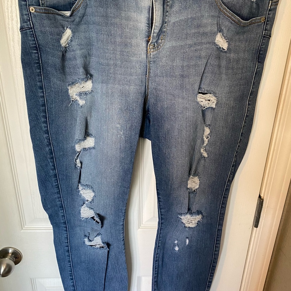 Torrid Bombshell Skinny Jeans - Medium Wash